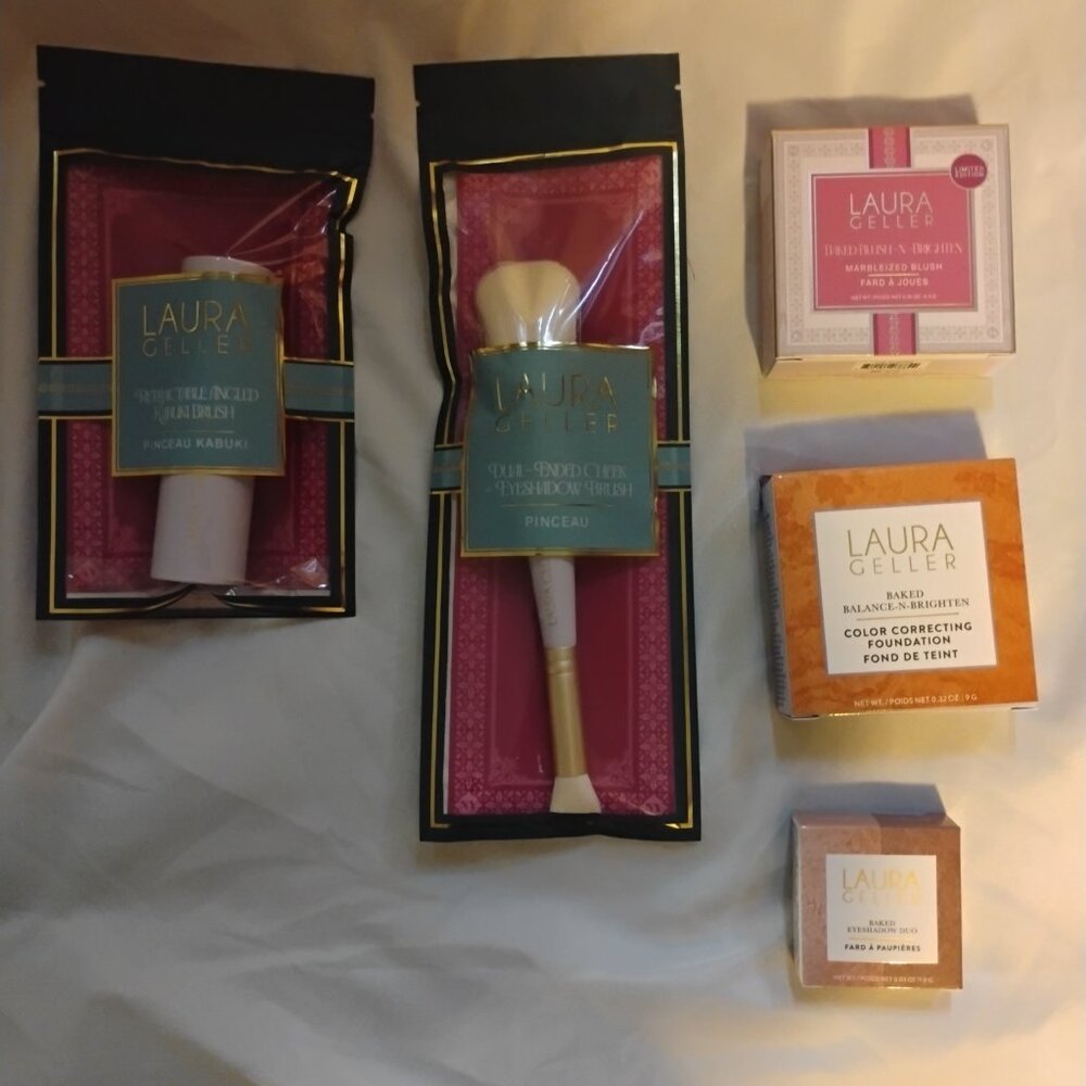 Laura Geller Holiday Daily Routine Makeup Kit | Golden Medium | Brand New | $120